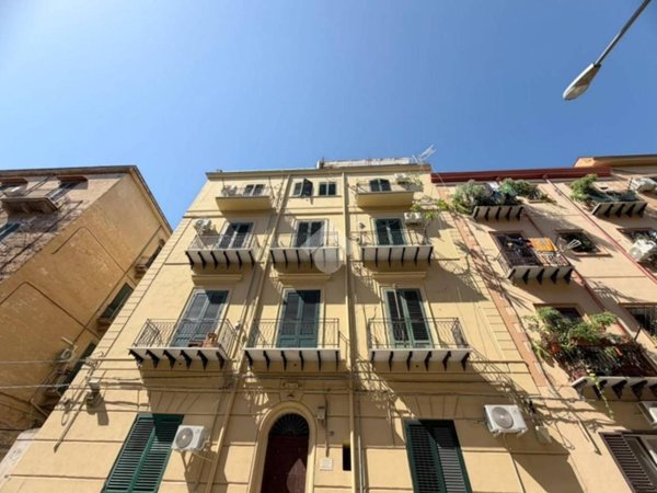 appartamento in vendita a Palermo in zona Zisa