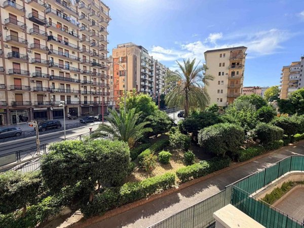 appartamento in vendita a Palermo in zona Settecannoli