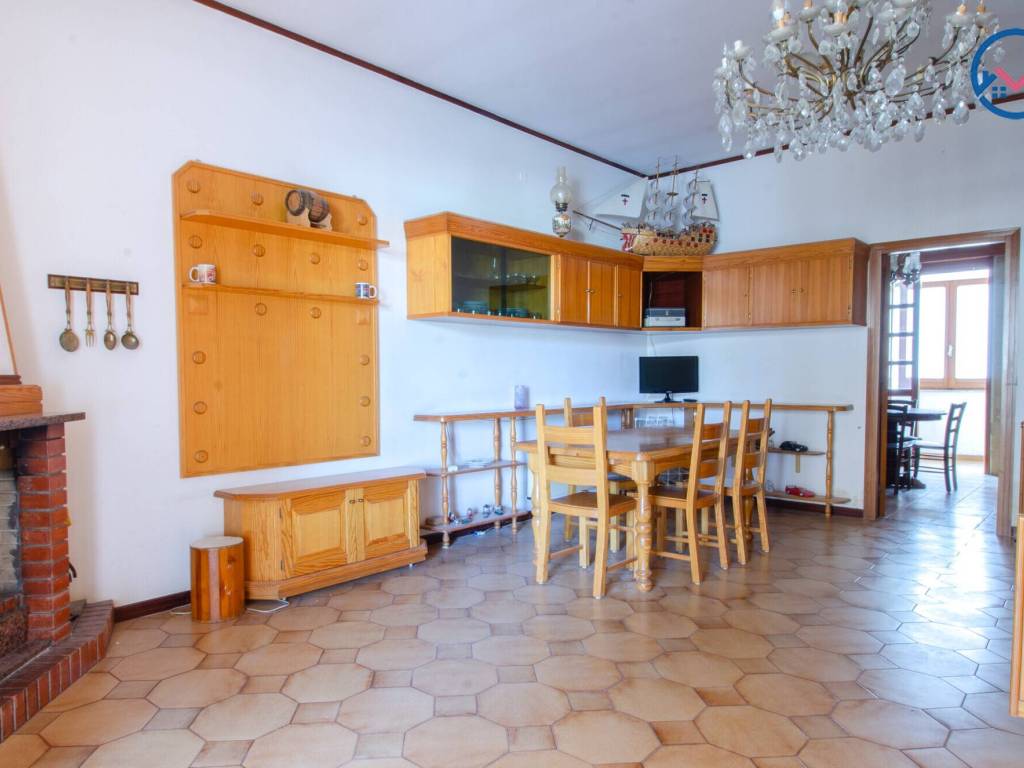 intera palazzina in vendita a Palermo in zona Centro storico