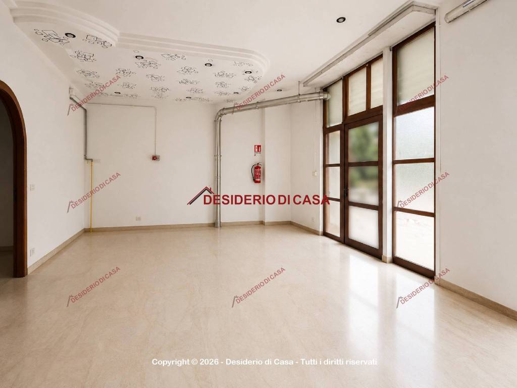 locale commerciale in vendita a Palermo in zona Libertà