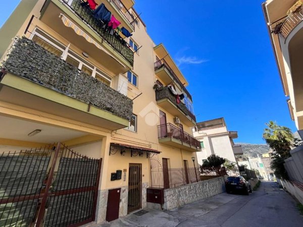 appartamento in vendita a Palermo in zona Baida