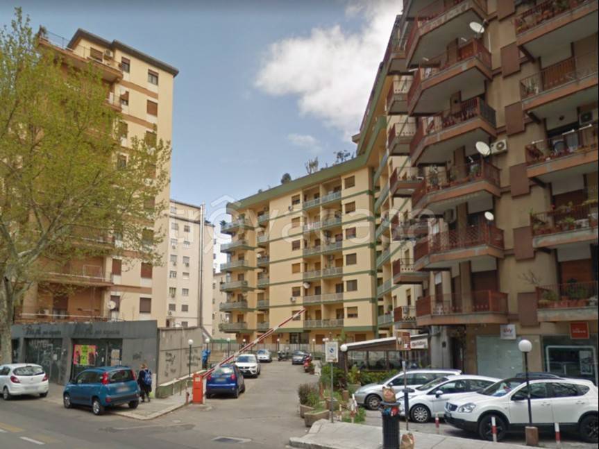 box auto in vendita a Palermo in zona Resuttana