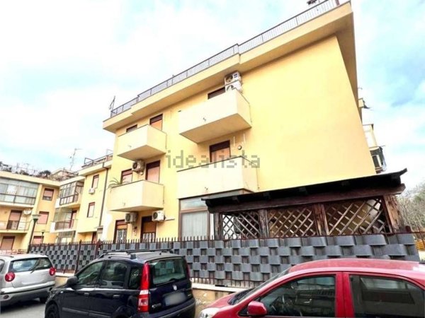 appartamento in vendita a Palermo in zona Partanna