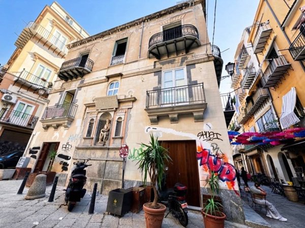 appartamento in vendita a Palermo in zona Centro storico