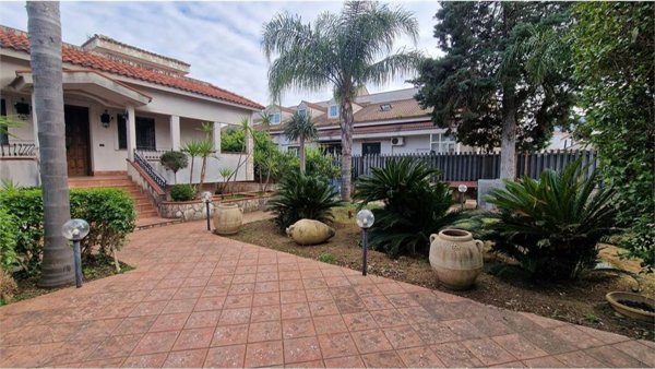 casa indipendente in vendita a Palermo in zona Cruillas