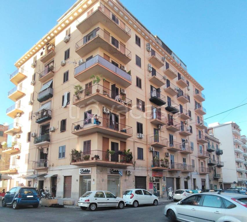 appartamento in vendita a Palermo in zona Oreto