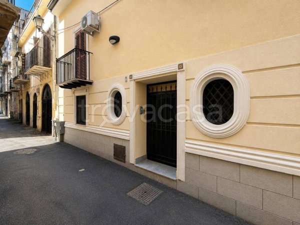 appartamento in vendita a Palermo in zona Centro storico