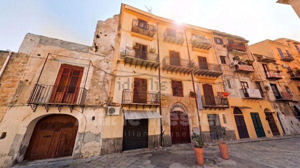 appartamento in vendita a Palermo in zona Centro storico