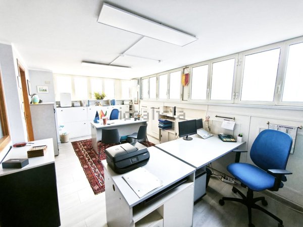 ufficio in vendita a Palermo in zona Politeama