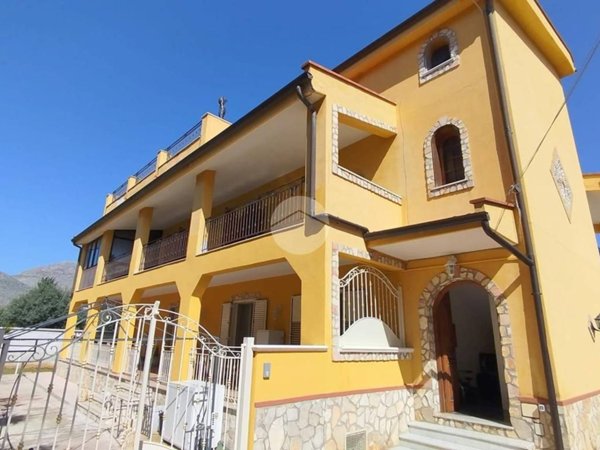 appartamento in vendita a Palermo in zona Partanna