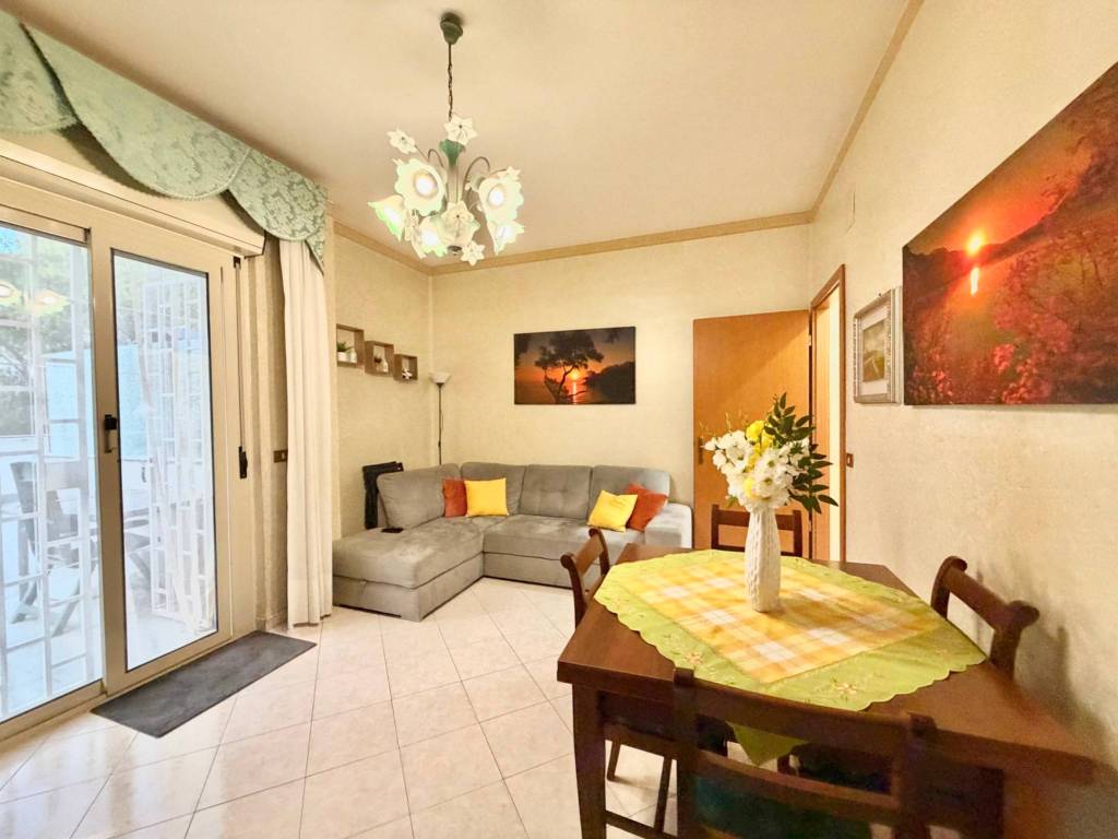 appartamento in vendita a Palermo in zona Uditore