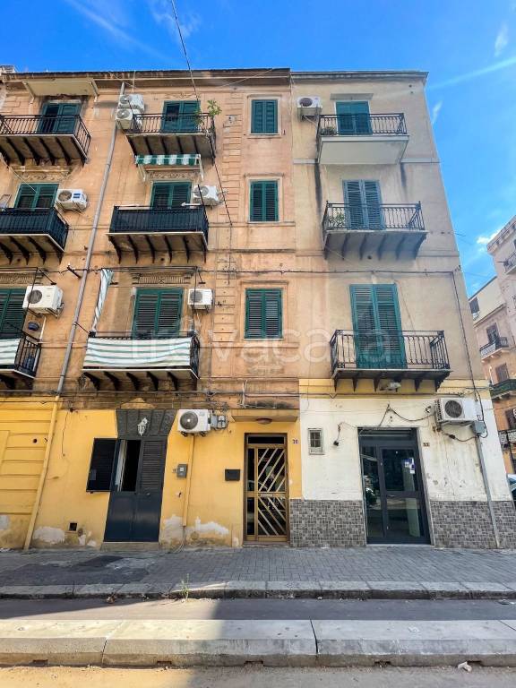 appartamento in vendita a Palermo in zona Oreto