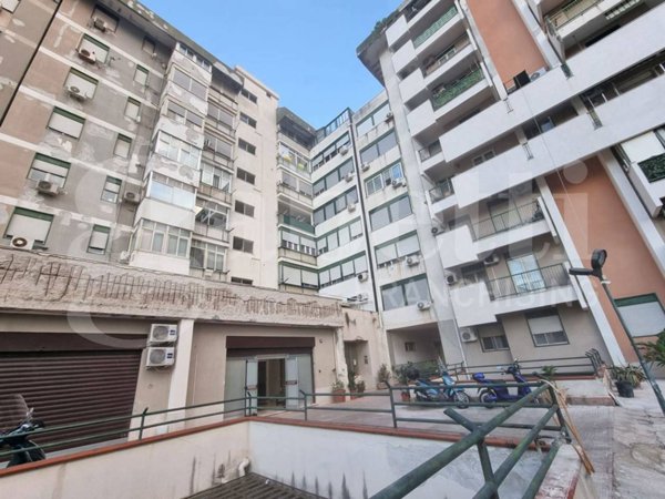 appartamento in vendita a Palermo in zona Tommaso Natale