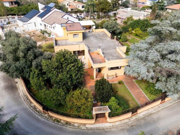 casa indipendente in vendita a Palermo in zona Tommaso Natale