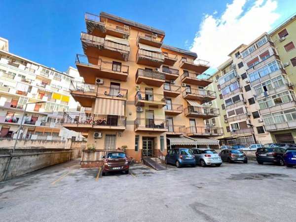 appartamento in vendita a Palermo in zona Santa Maria di Gesù