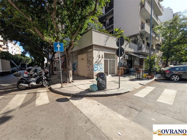 locale commerciale in vendita a Palermo in zona Libertà