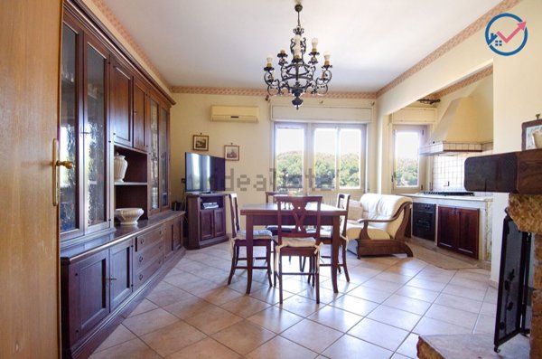casa indipendente in vendita a Palermo in zona Chiavelli