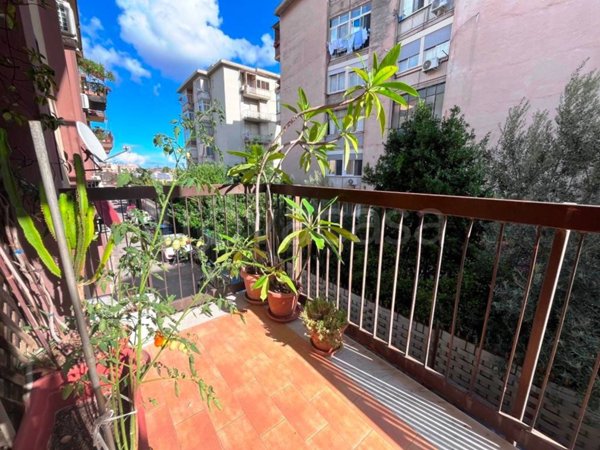 appartamento in vendita a Palermo in zona Zisa