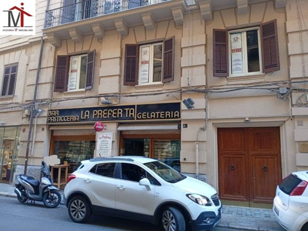 appartamento in vendita a Palermo in zona Politeama