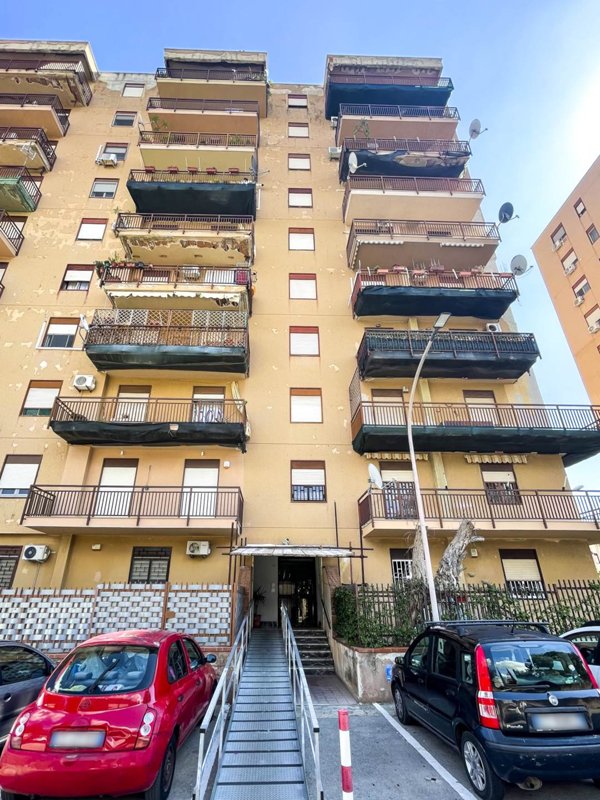 appartamento in vendita a Palermo in zona Uditore