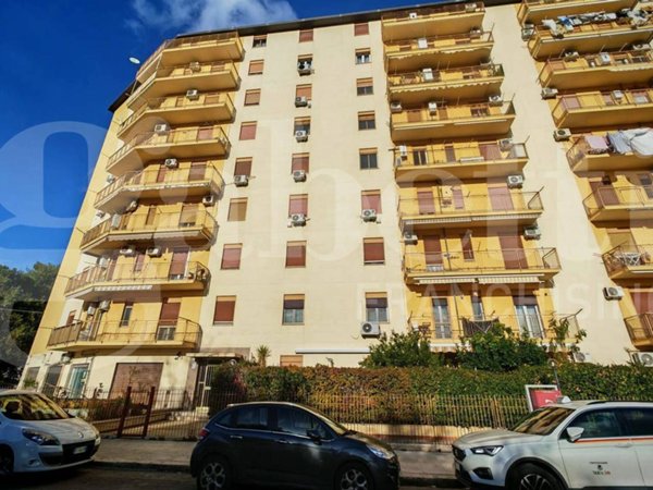 appartamento in vendita a Palermo in zona Montegrappa / Santa Rosalia