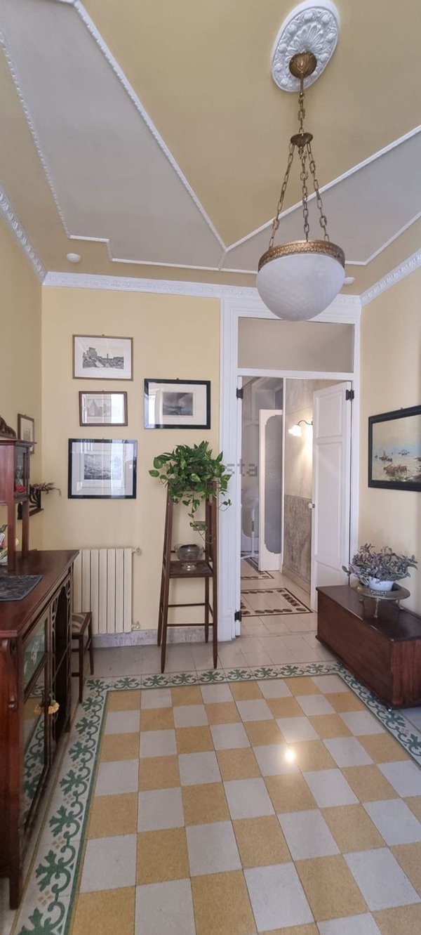 appartamento in vendita a Palermo in zona Zisa
