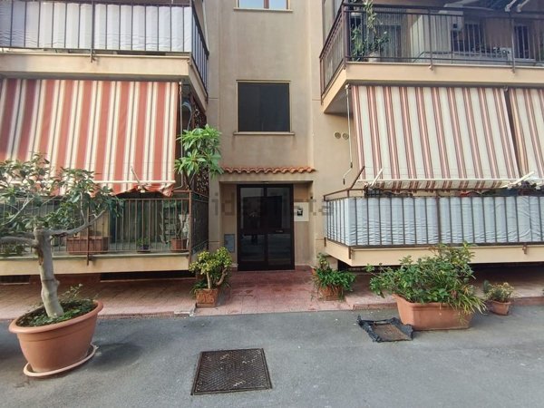 appartamento in vendita a Palermo in zona Villagrazia/Falsomiele