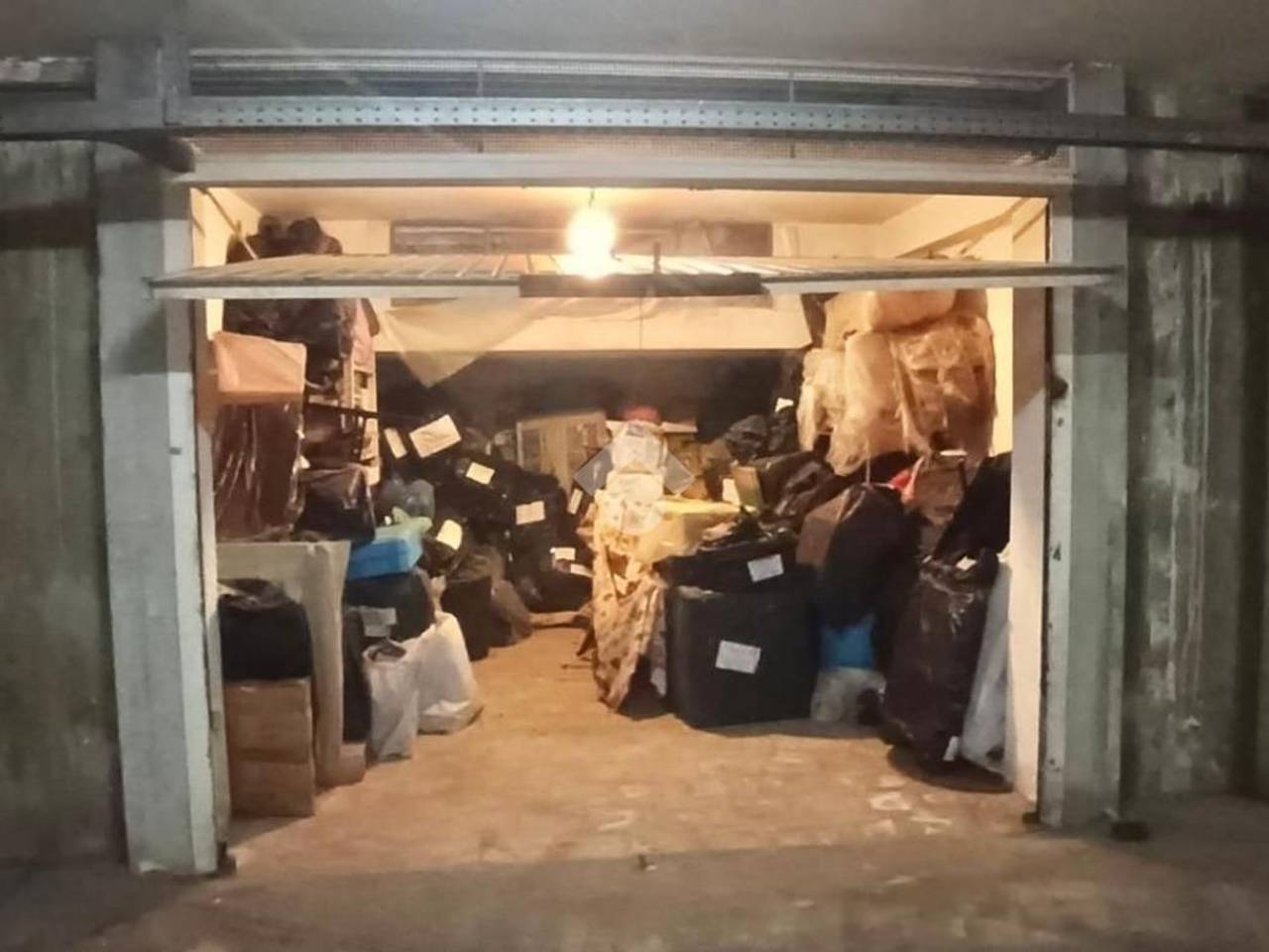 box auto in vendita a Palermo in zona Resuttana