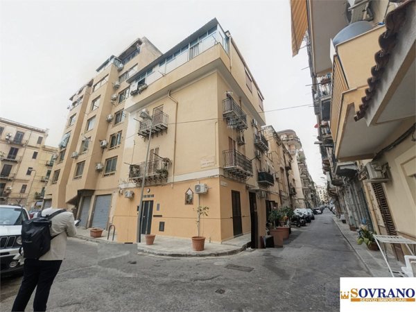 appartamento in vendita a Palermo in zona Zisa