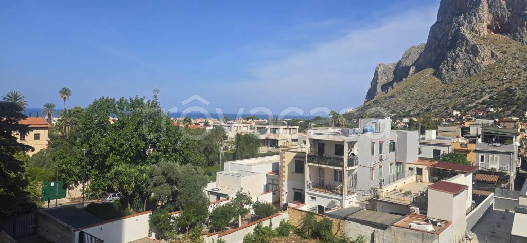 appartamento in vendita a Palermo in zona Sferracavallo