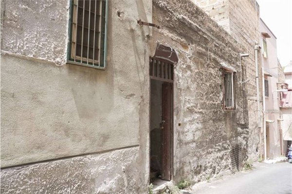 appartamento in vendita a Palermo in zona Zisa