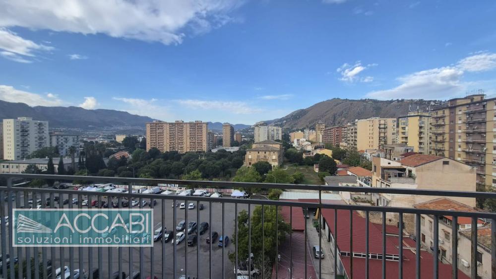 appartamento in vendita a Palermo in zona Mezzomonreale