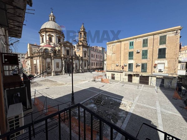 casa indipendente in vendita a Palermo in zona Centro storico