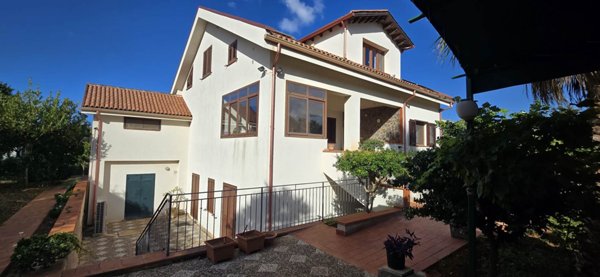 casa indipendente in vendita a Palermo