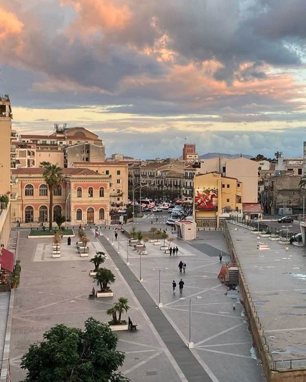 appartamento in vendita a Palermo in zona Politeama