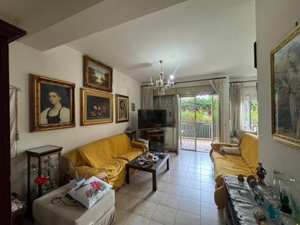 appartamento in vendita a Palermo in zona Chiavelli
