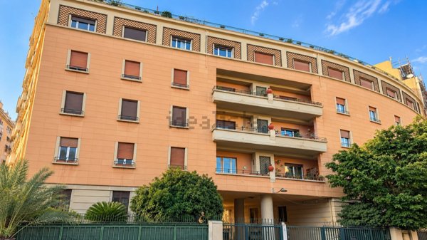 ufficio in vendita a Palermo in zona Zisa