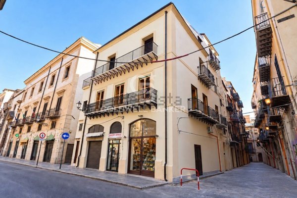 appartamento in vendita a Palermo in zona Centro storico