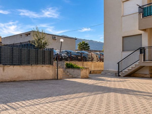 appartamento in vendita a Palermo in zona Mezzomonreale