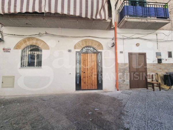 appartamento in vendita a Palermo in zona Centro storico