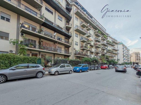 appartamento in vendita a Palermo in zona Uditore