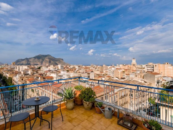 appartamento in vendita a Palermo in zona Zisa