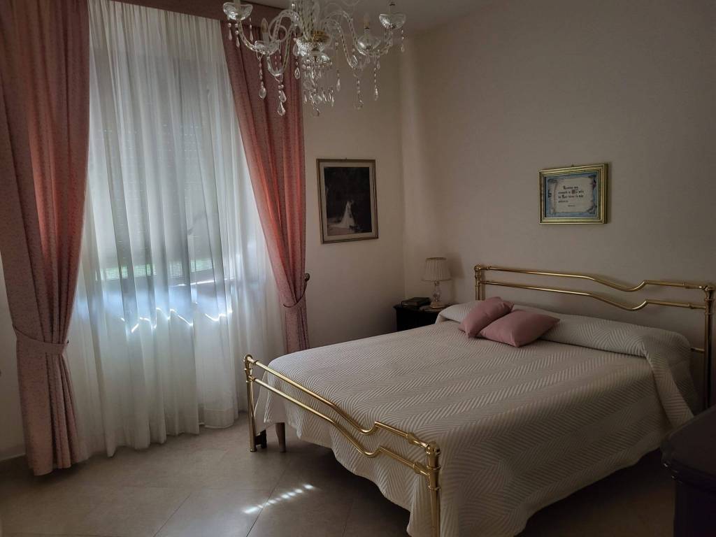 appartamento in vendita a Palermo in zona Chiavelli
