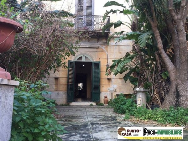 casa indipendente in vendita a Palermo in zona Noce