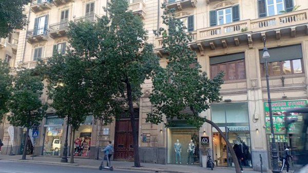 ufficio in vendita a Palermo in zona Centro storico