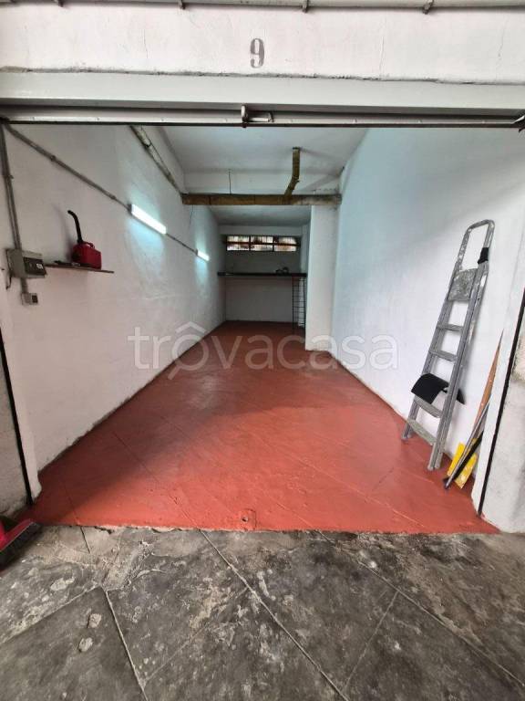 box auto in vendita a Palermo in zona Libertà