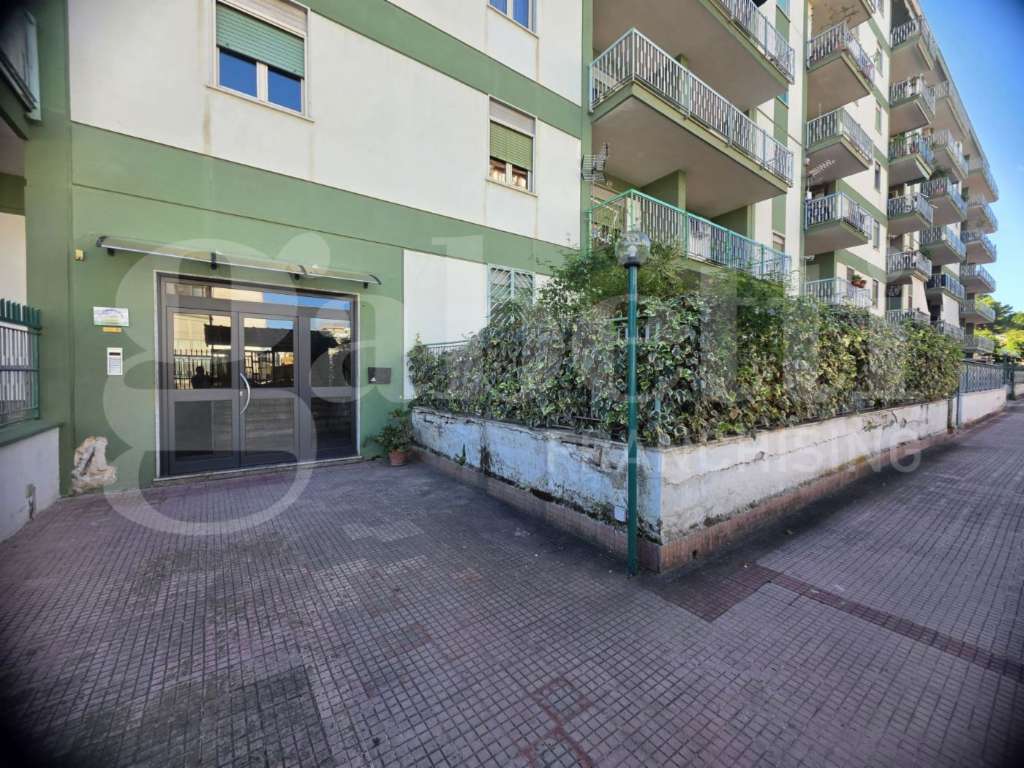 appartamento in vendita a Palermo in zona Oreto
