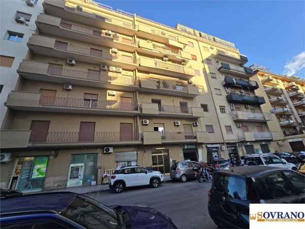 appartamento in vendita a Palermo in zona Malaspina/Palagonia