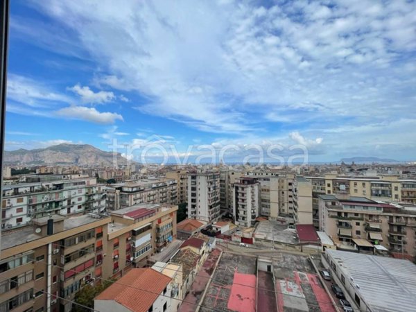 appartamento in vendita a Palermo in zona Zisa