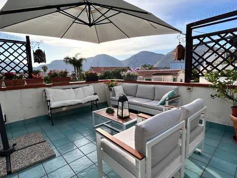 casa indipendente in vendita a Palermo in zona Mondello